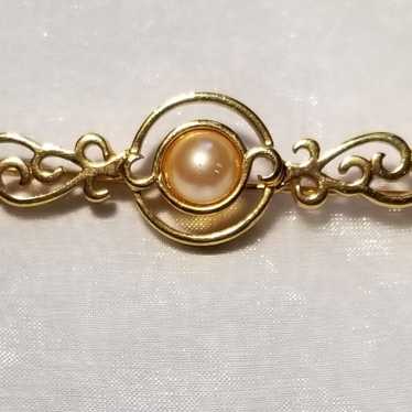 Vintage 1970s MONET  Faux Pearl Bar Pin - image 1