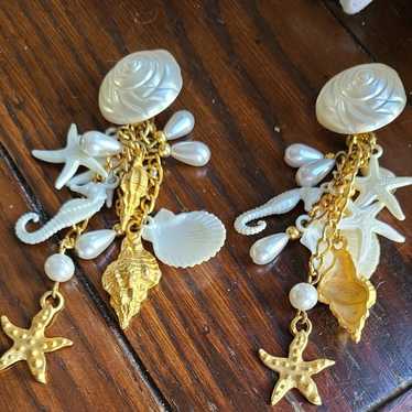 Vintage Lahaina Maui earrings