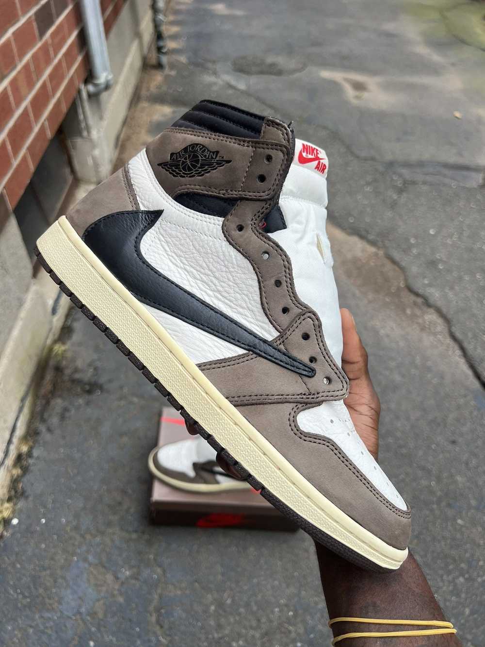 Jordan Brand Jordan 1 Travis Scott Mocha - image 8