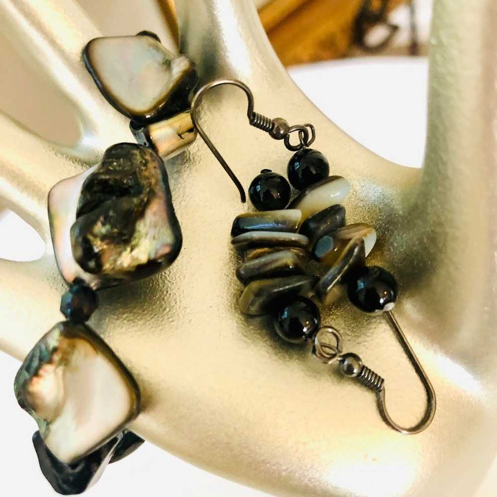 Vintage Iridescent Onyx Mother of Pearl Earrings … - image 5