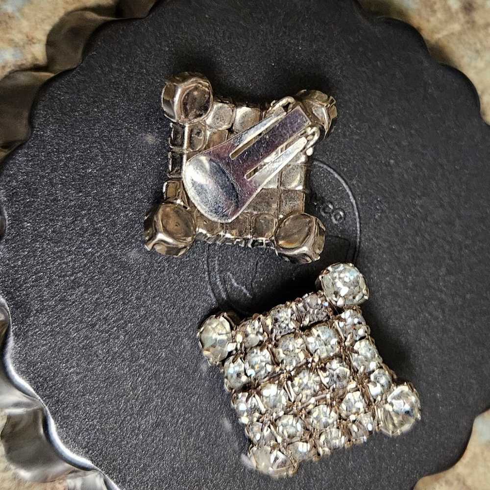 Vintage Clip-on Rhinestone Earrings - image 4