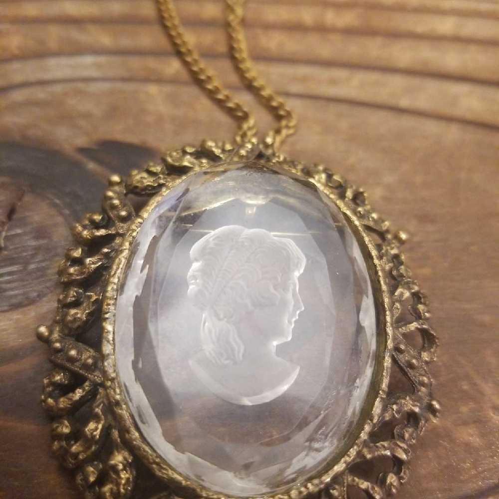 Vintage Cameo Necklace/Brooch - image 3