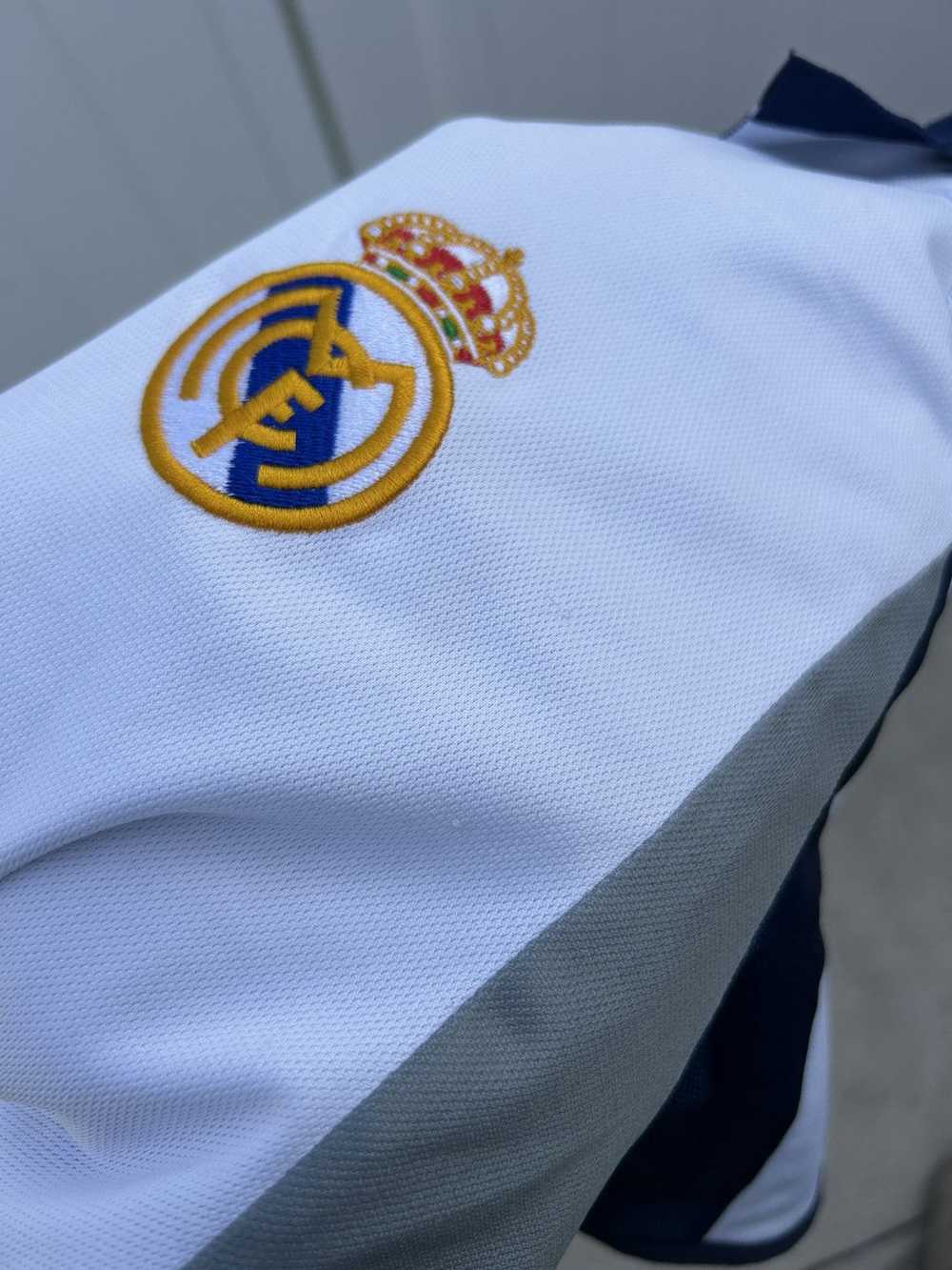 Adidas × Vintage Vintage 2000-01 Real Madrid home… - image 7