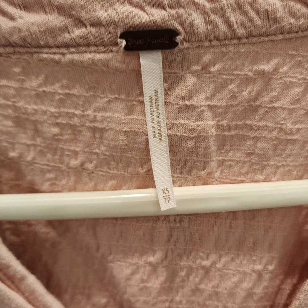 Free People light pink vintage shirt - image 3