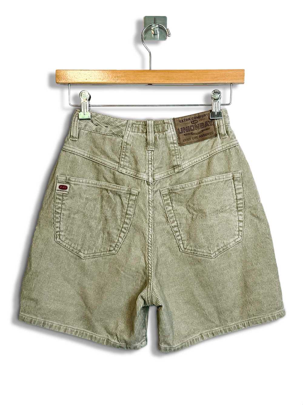 UNIONBAY High Waisted Green Corduroy Short - 24" … - image 2