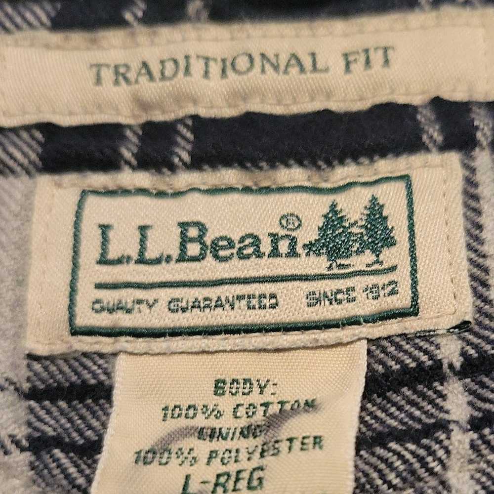 Vintage LL Bean Lined and Hooded Flannel Shacket - image 3