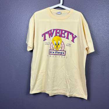 Vintage 1997 Six Flags Tweety Shirt Size XL Yellow - image 1