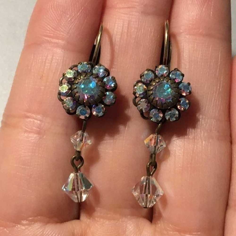 Liz paiacios Vintage rhinestone flower Earrings - image 1