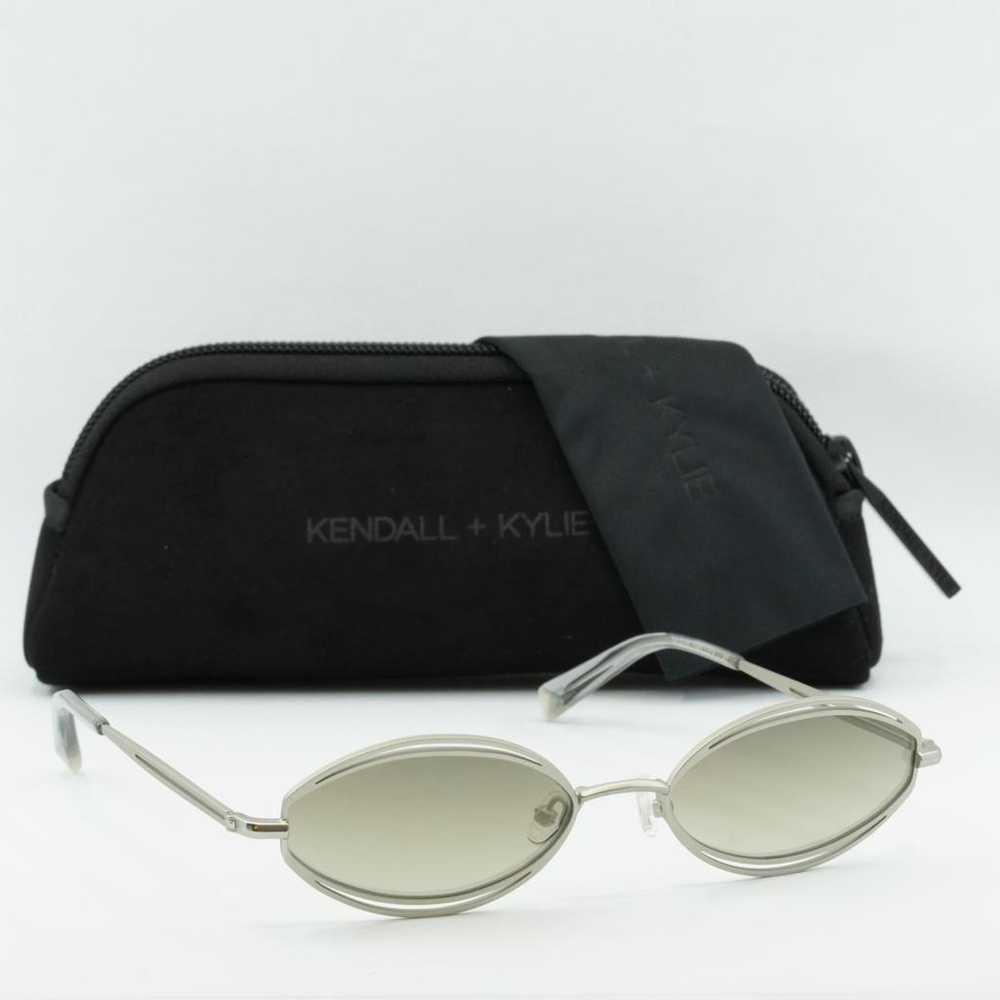 Kendall + Kylie Sunglasses - image 9