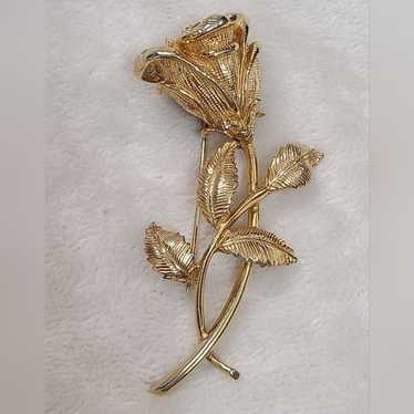 Vintage Castlecliff Gold Tone Rose Brooch - image 1