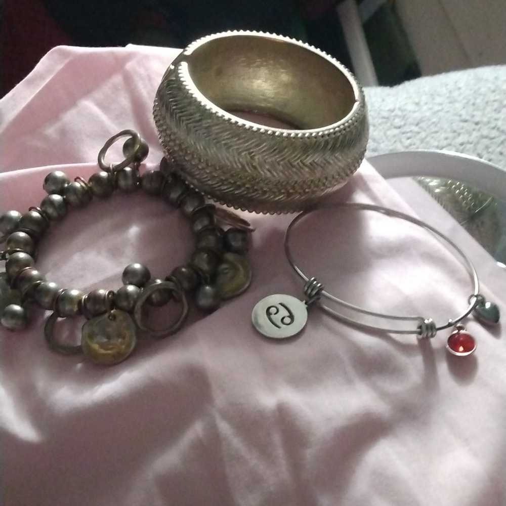 Miscellaneous jewelry and vintage necklace - image 6