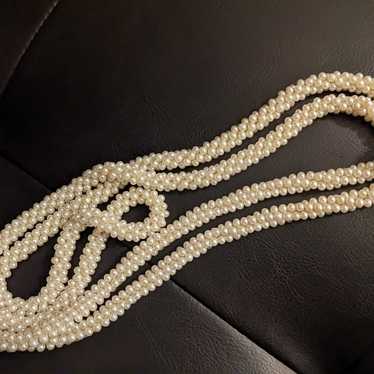 3 pearl necklace/choker - image 1