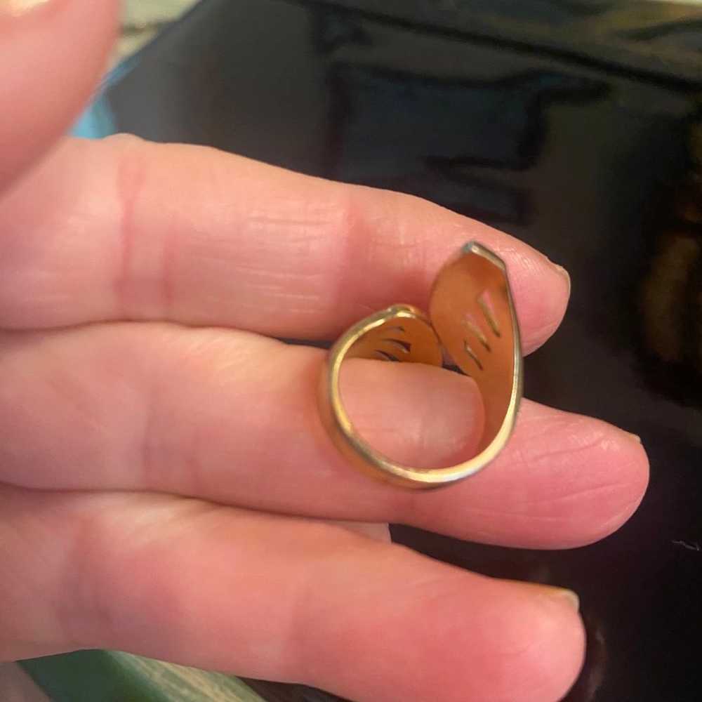 Vintage 18k gold electroplated ring size is about… - image 8