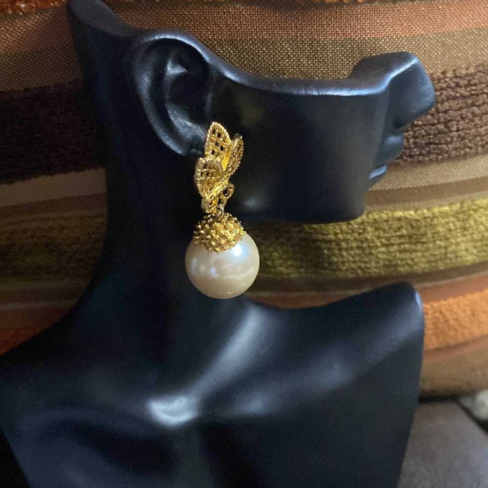 Vintage Faux Pearl Earrings in Gold - image 2