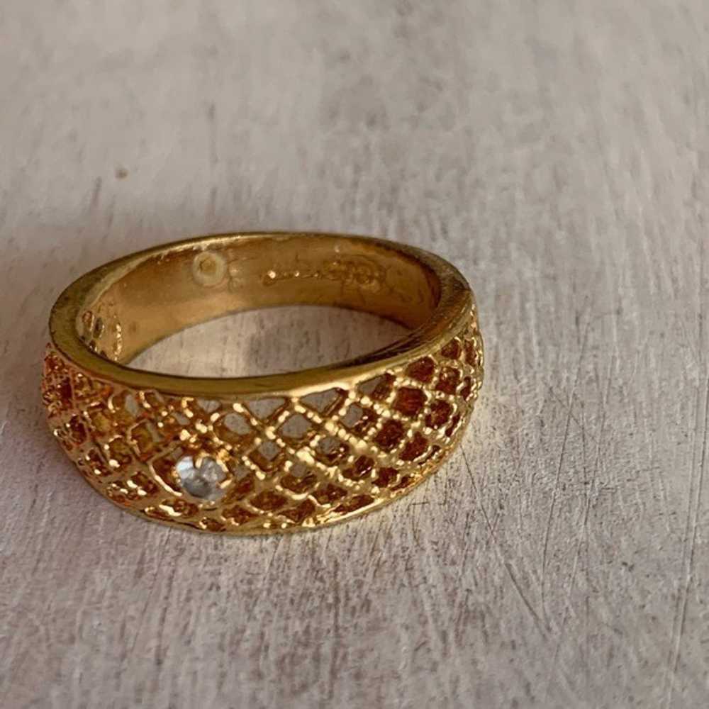 Avon Vintage Ring Gold Band Size 7 - image 2