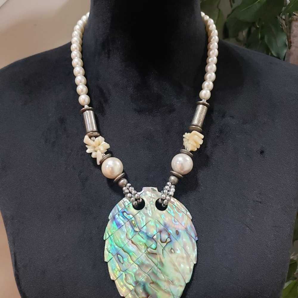 Womens Fashion Faux Pearl Beaded Abalone Shell Cr… - image 2