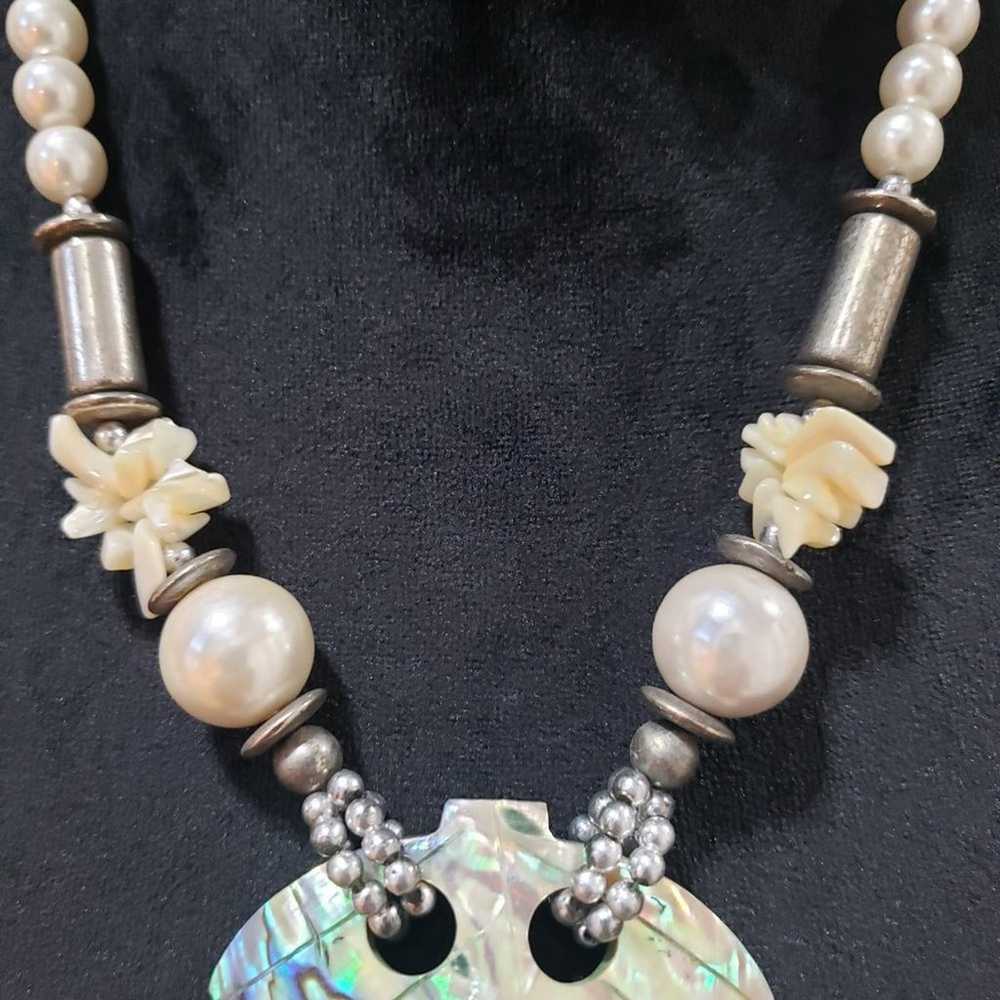 Womens Fashion Faux Pearl Beaded Abalone Shell Cr… - image 4