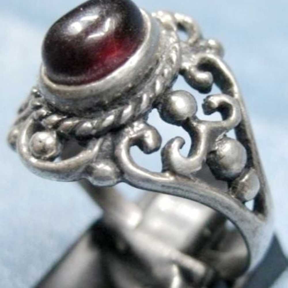 Beautiful Vintage Sterling Silver Garnet Ornate R… - image 3