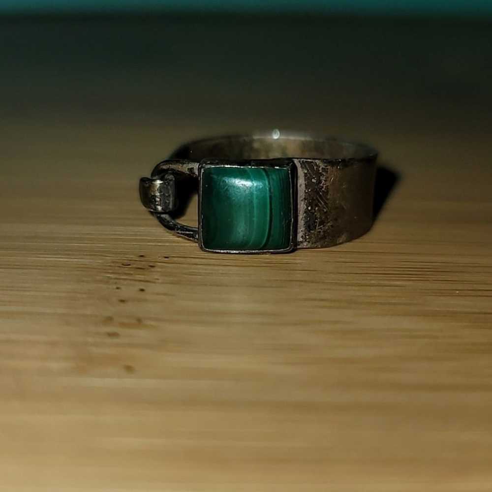 Malachite & Sterling Silver Ring - image 7