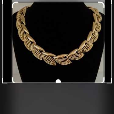 Vintage Chocker Necklace Articulated Gold tone le… - image 1