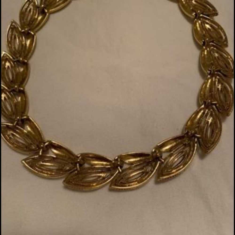 Vintage Chocker Necklace Articulated Gold tone le… - image 3