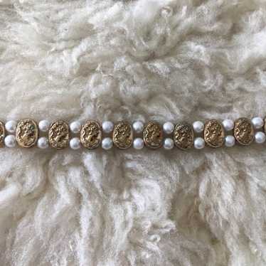 Vintage Gold & Pearl Cameo Bracelet - image 1