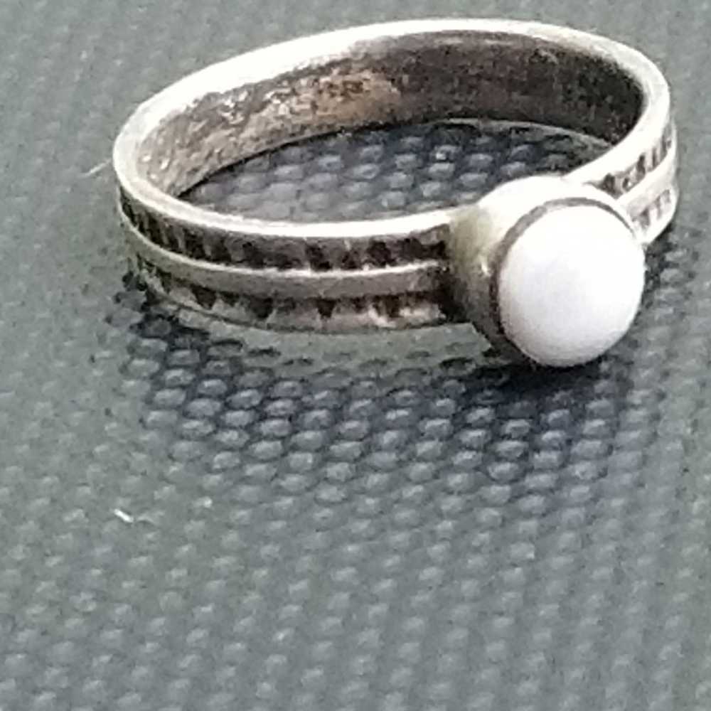 Vintage sterling silver moonstone ring - image 1