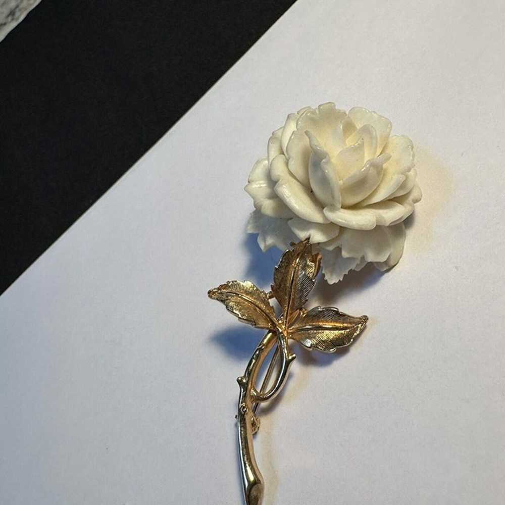 Signed Accessocraft NYC - Vintage Cream White Flo… - image 4