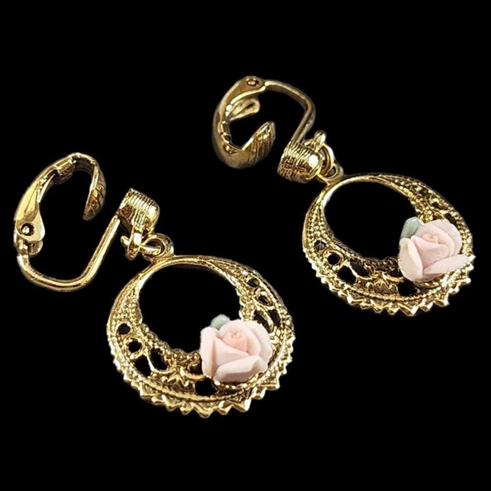 Vintage Earrings Pink Porcelain Rose Gold Tone Wo… - image 5