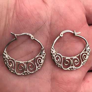 VINTAGE STERLING SILVER EARRINGS - image 1