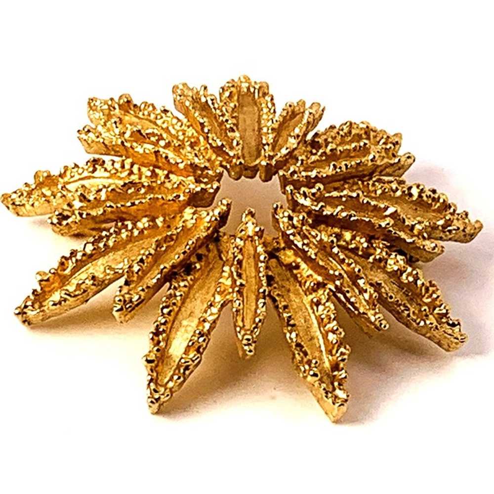 AVON Starburst Brooch Gold Tone Statement Flower … - image 2