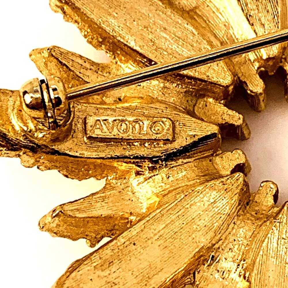 AVON Starburst Brooch Gold Tone Statement Flower … - image 4