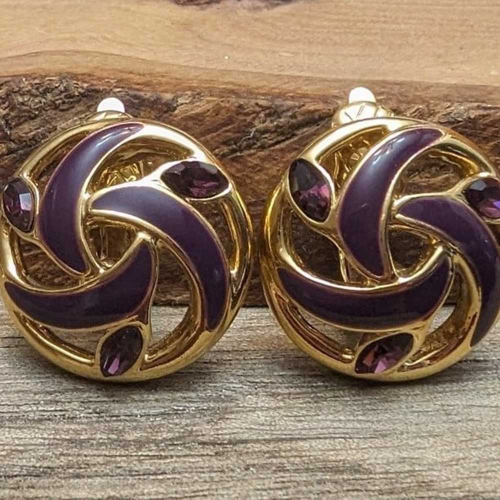 Vintage Trifari Clip On Earrings - image 1