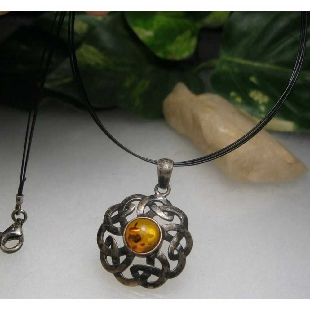 VINTAGE STERLING  SILVER  CELTIC AMBER PENDANT NE… - image 4