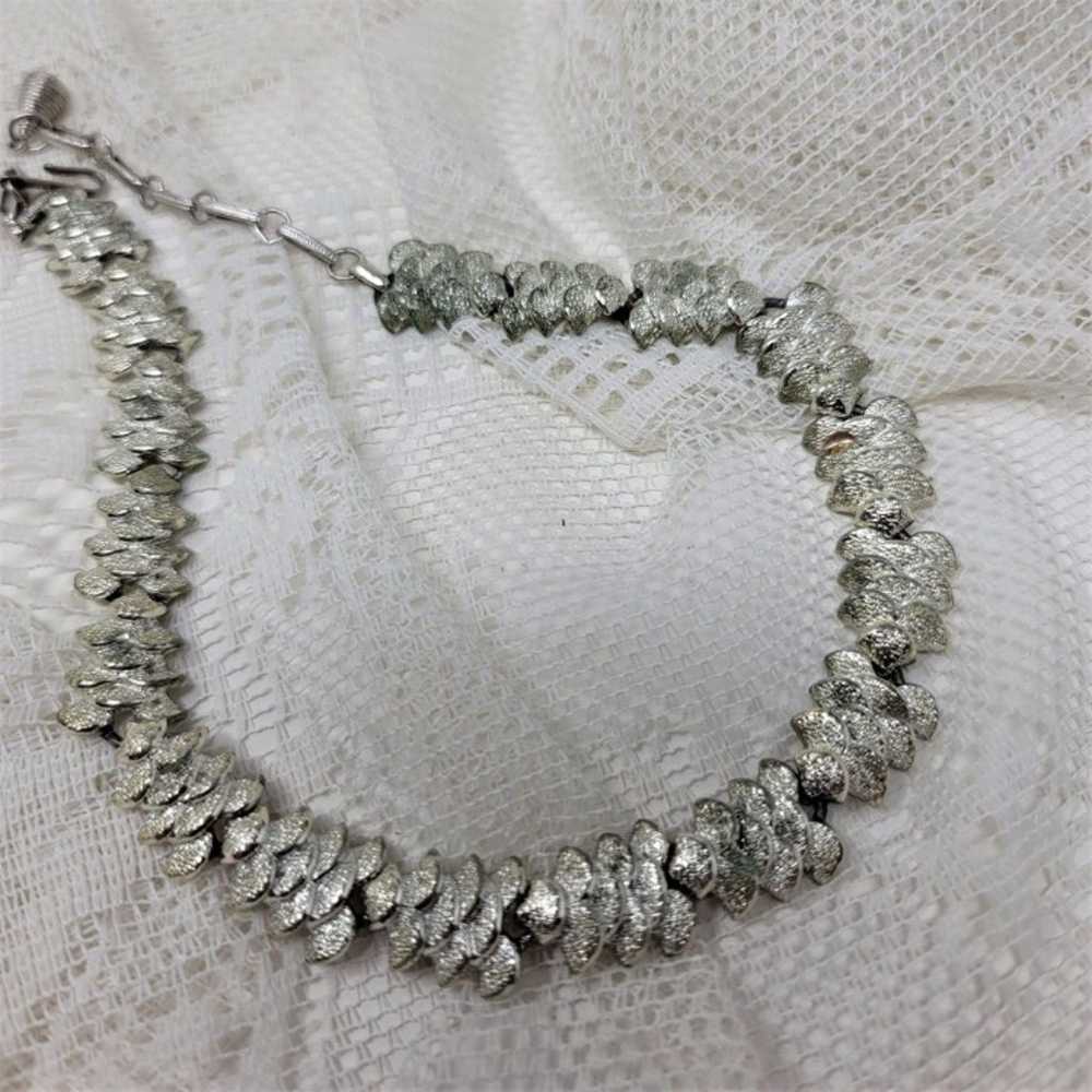 CORO SILVER TONE CHOKER NECKLACE CIRCA 1940S-1950S - image 3