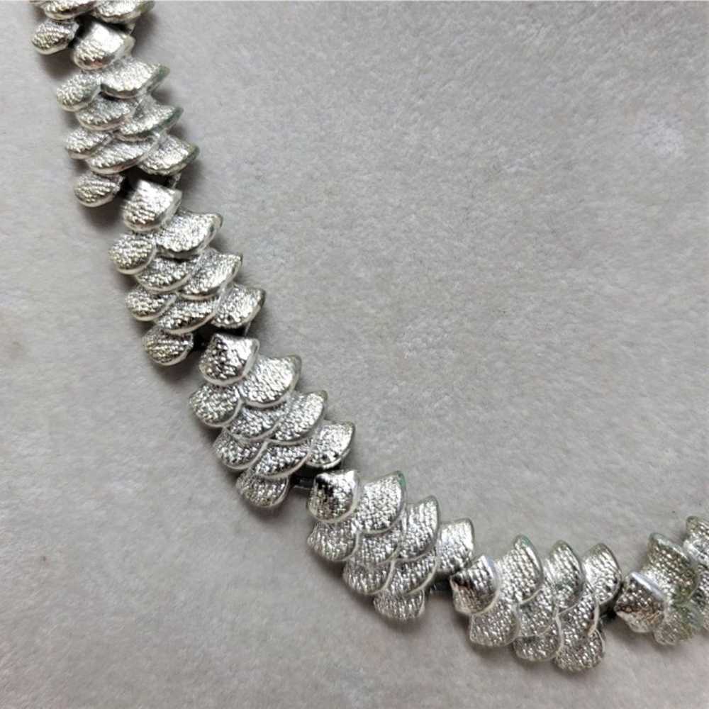 CORO SILVER TONE CHOKER NECKLACE CIRCA 1940S-1950S - image 7