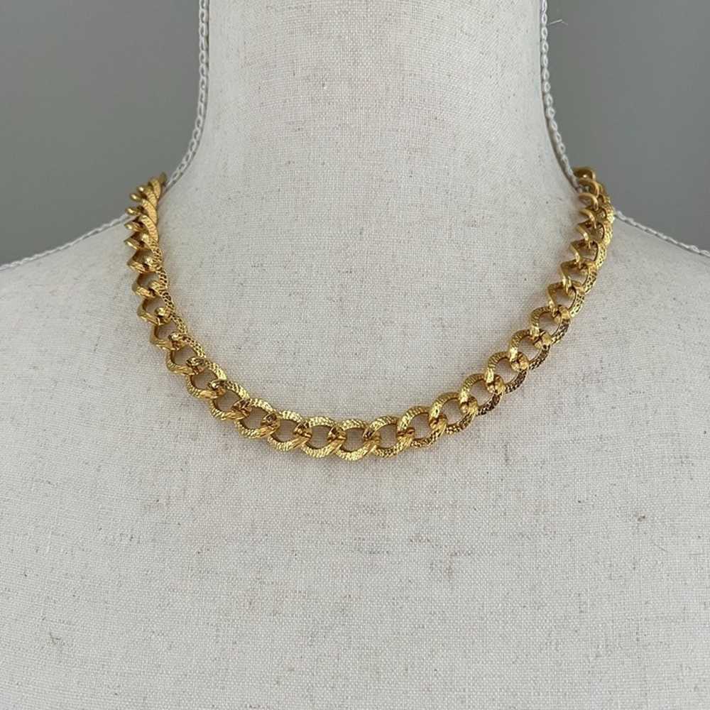 Vintage Monet Textured Gold Tone Link Chain Colla… - image 1