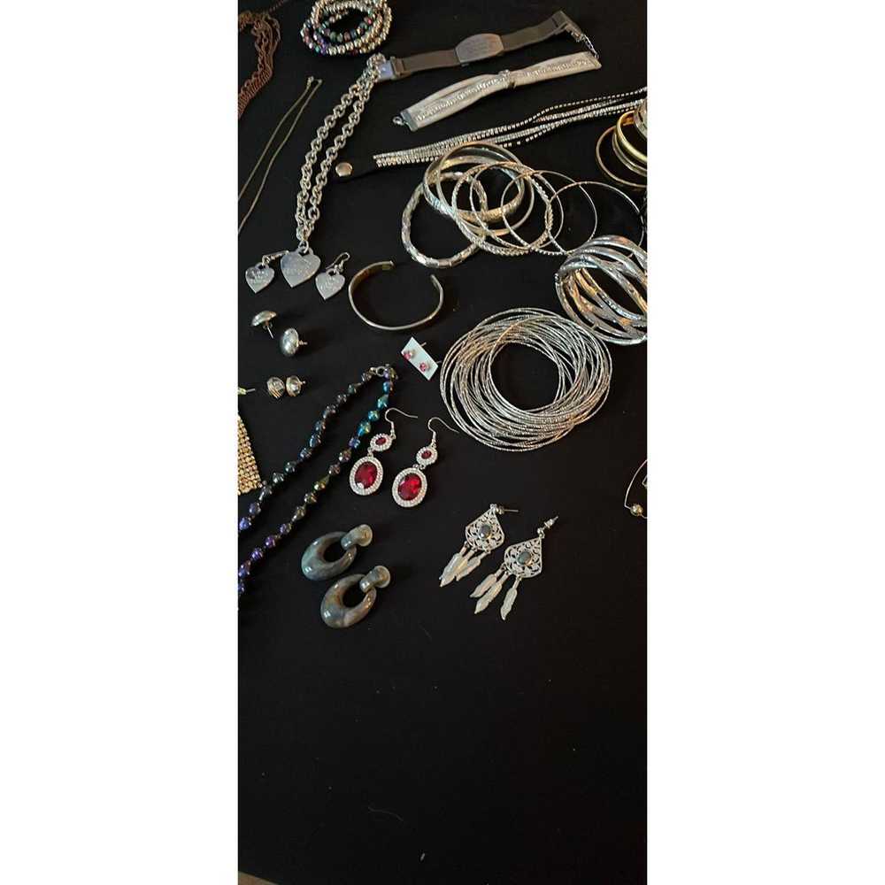 Lot of Vintage and Costume Jewelry - image 8