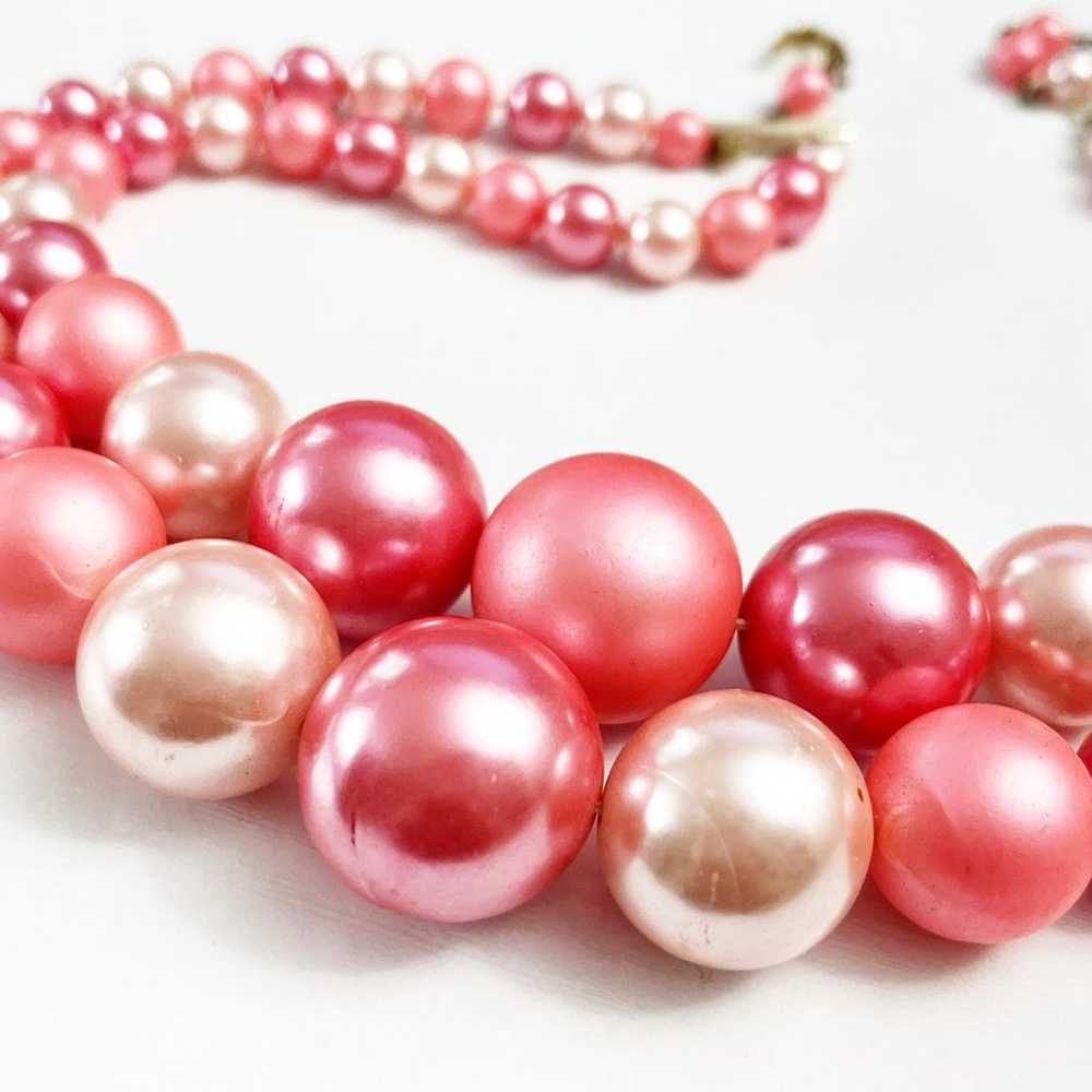 Pink Mid-Century Vintage Layered Ombre Beaded Cho… - image 3