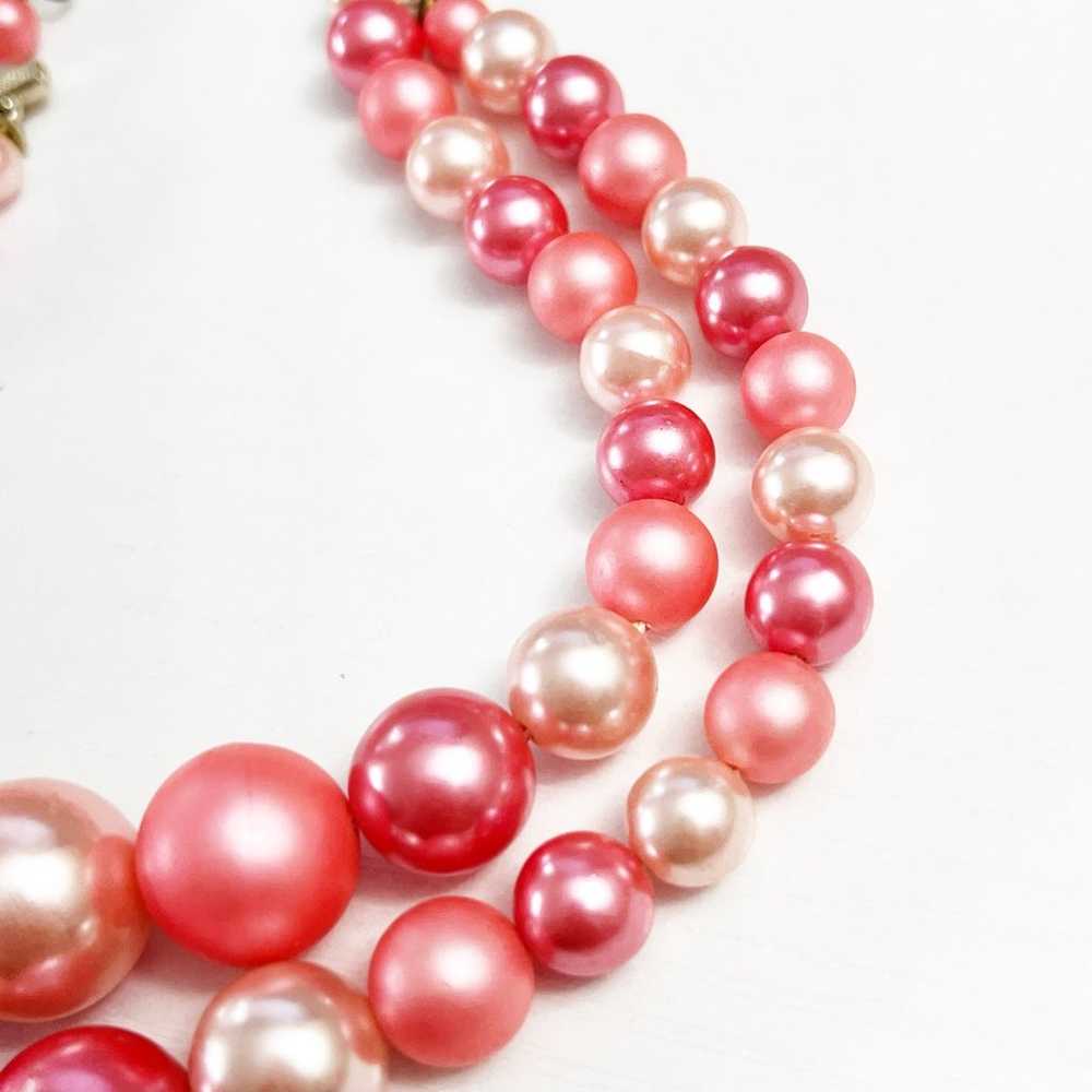 Pink Mid-Century Vintage Layered Ombre Beaded Cho… - image 4