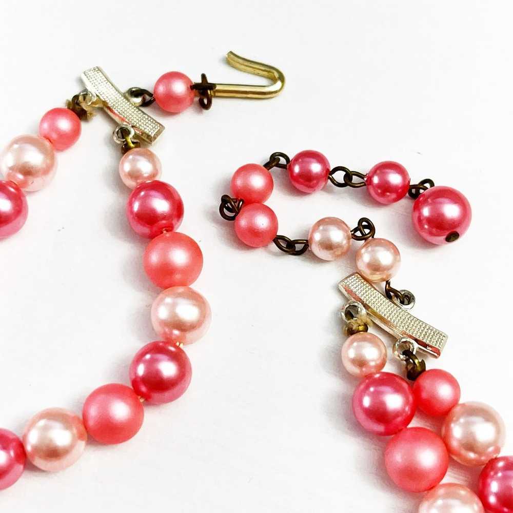 Pink Mid-Century Vintage Layered Ombre Beaded Cho… - image 7