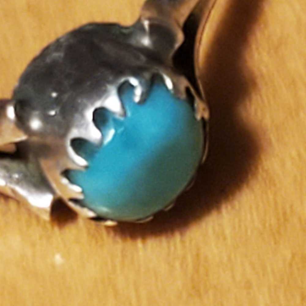 Turquoise and sterling silver ring size 5.75 - image 3