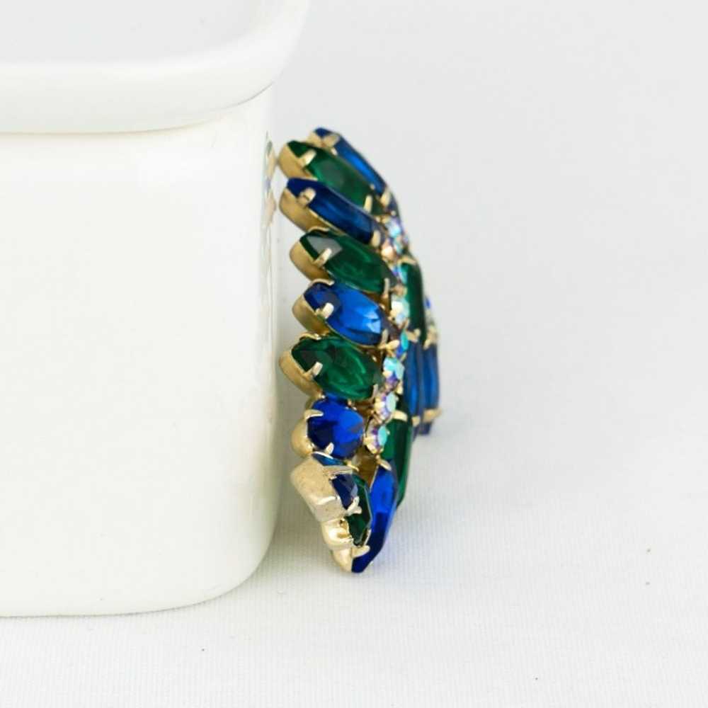 Vintage Brooch Emerald Green Sapphire Blue Crysta… - image 6