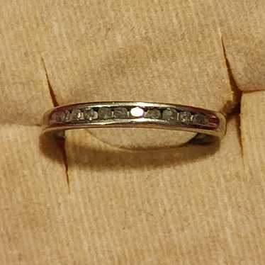 VINTAGE DIAMOND AND STERLING SILVER RING - image 1