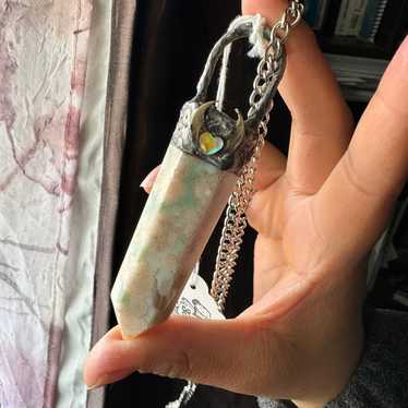 Green Flower agate crystal pendant - image 1