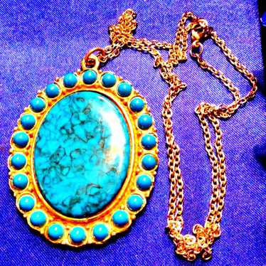 Gorgeous vintage silver and turquoise necklace