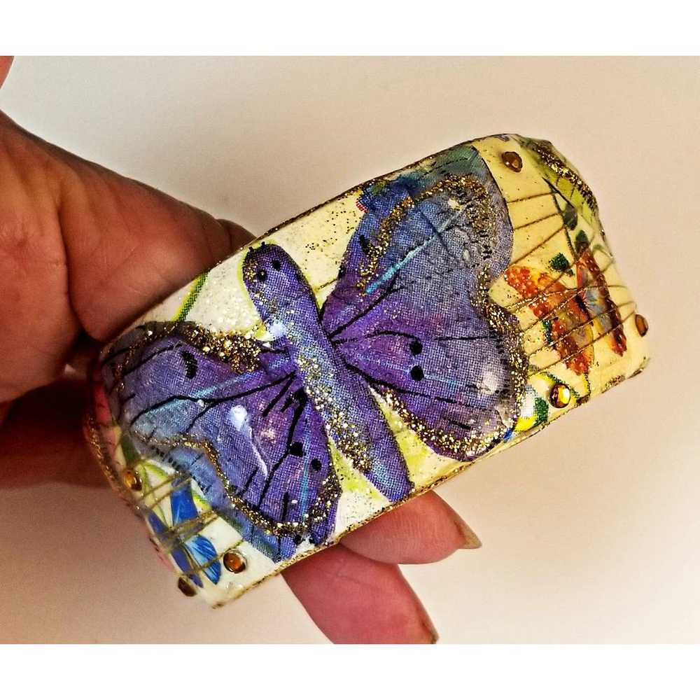 Vintage Iris Design Butterfly Theme Bangle Bracel… - image 3