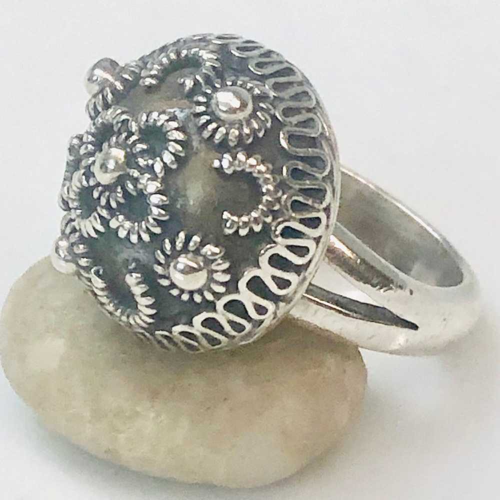 Ornate Vintage Sterling Silver Mexican Ring - image 5