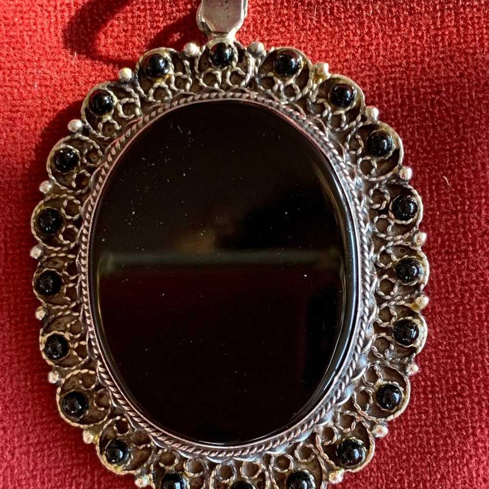 Vintage Sterling Silver Filigree Onyx Pendant - image 3