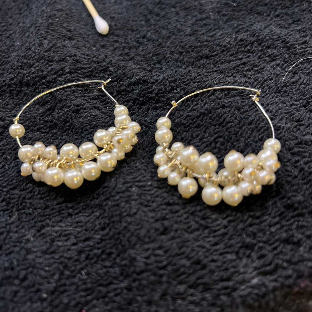 earrings vintage pearl gold hoop earrings - image 2